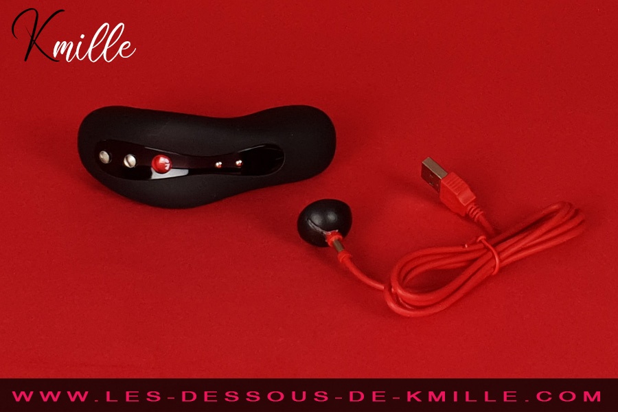 Les tests de Kmille. Le stimulateur Laya II édition Black Line, de Fun Factory. Test d'un sextoy dédié à la stimulation des zones érogènes, de la marque Fun Factory.